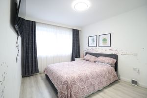 Bedroom 1- click for photo gallery